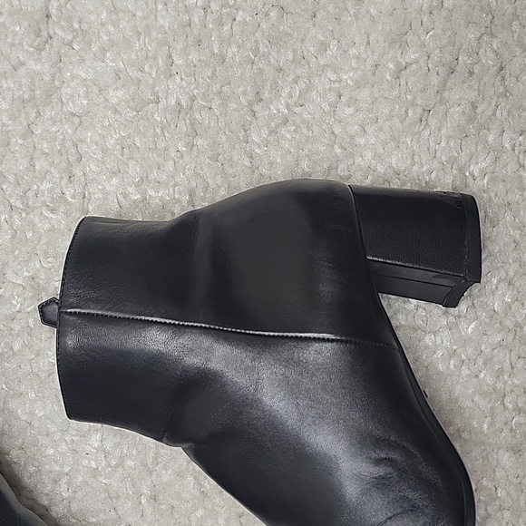 PRADA  LEATHER ankle boots size 5.5 - Picture 4 of 17